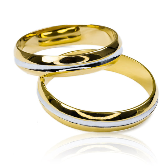 Argollas de matrimonio Nevado, elaboradas en oro 18k por Joyería Caracas, cuentan con un certificado de calidad y garantía de por vida.