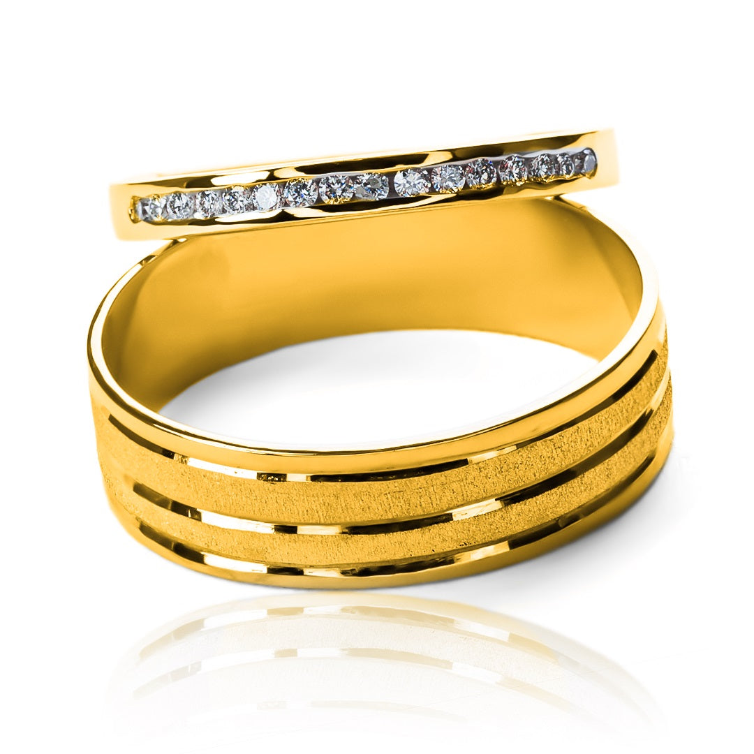 Argollas de matrimonio perfect sents fabricadas en oro de 18k de Joyería Caracas, cada una cuenta con certificado de calidad y garantía.