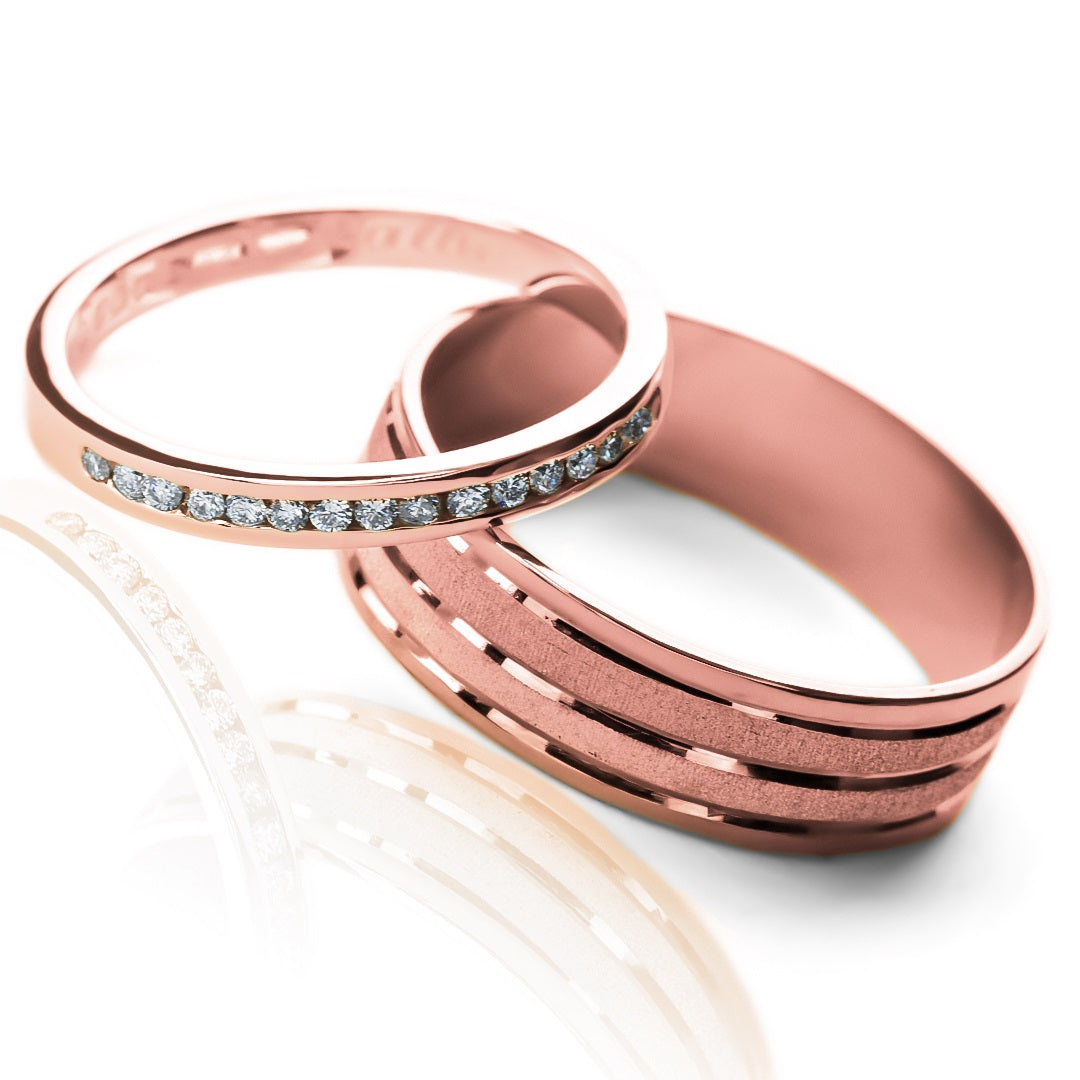 Argollas de matrimonio perfect sents fabricadas en oro de 18k de Joyería Caracas, cada una cuenta con certificado de calidad y garantía.