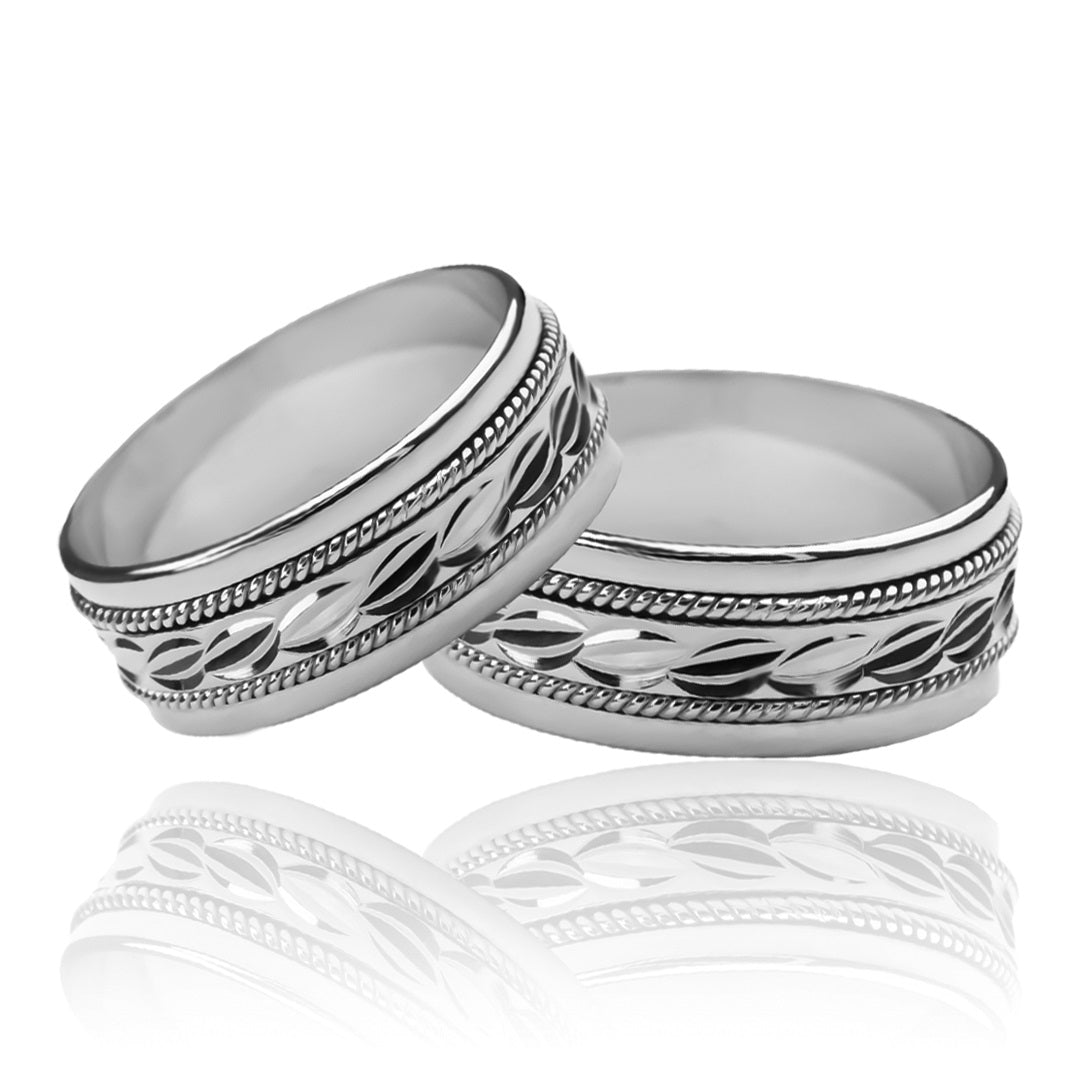 Argollas de matrimonio rope love facetada, fabricadas en oro de 18k de Joyería Caracas, Además, cada anillo viene con un certificado de calidad y garantía.