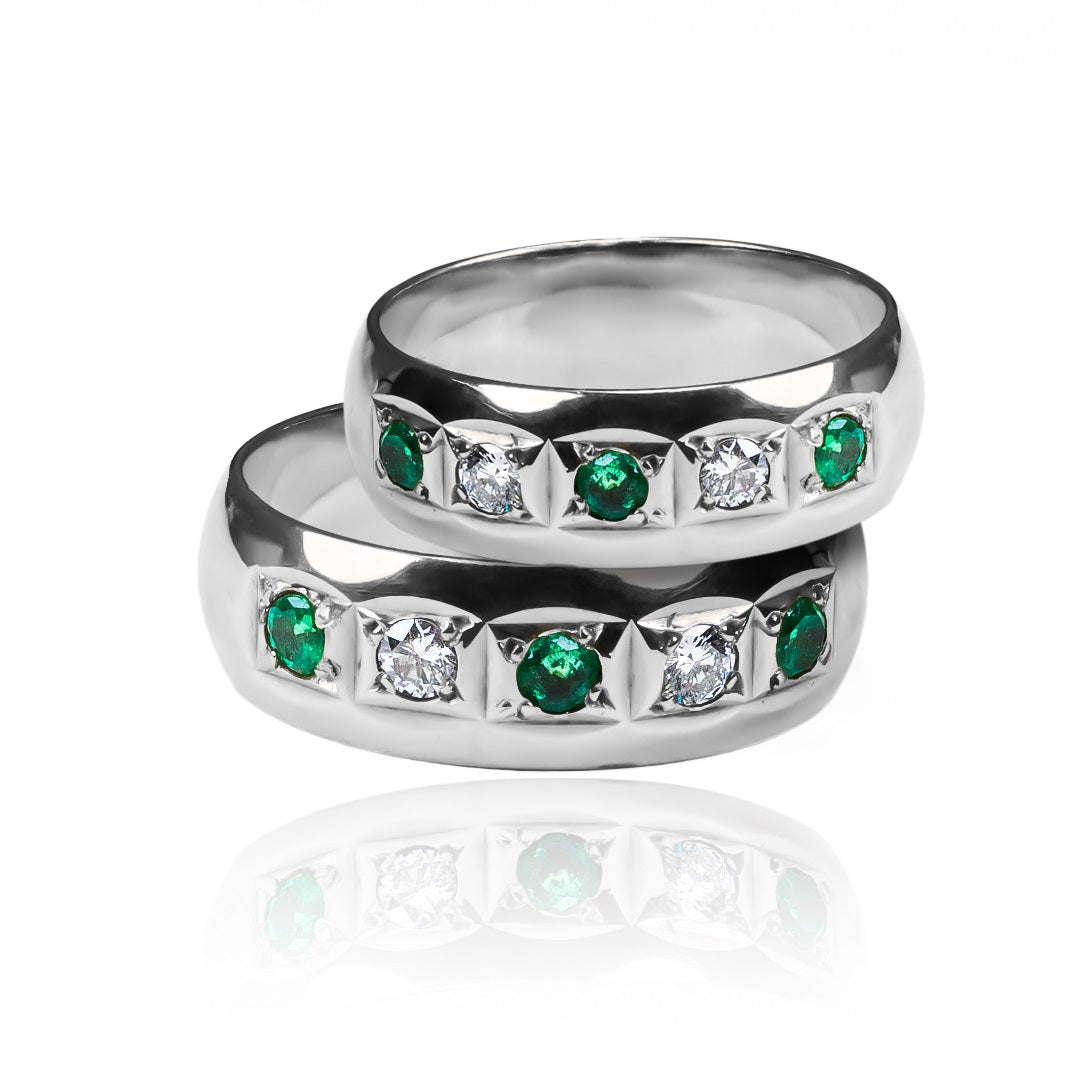 Argollas de matrimonio Siembra, elaboradas en oro 18k por Joyería Caracas. Cada argolla viene con un certificado de calidad y garantía de por vida.