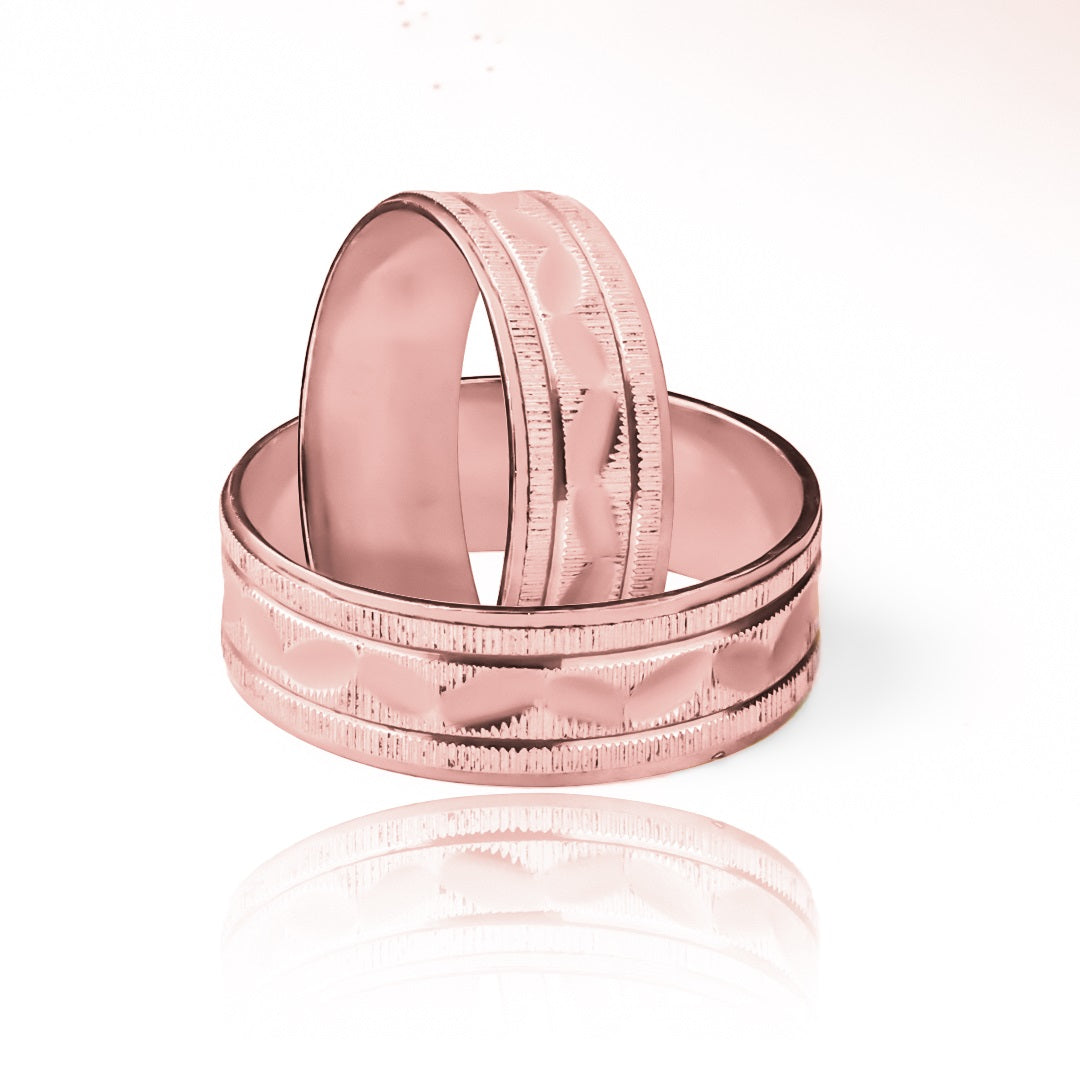 Argollas de matrimonio Snake Rodio, elaboradas en oro 18k por Joyería Caracas, cada argolla viene con un certificado de calidad y garantía para toda la vida.