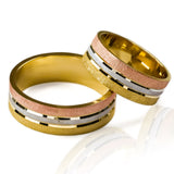 Argollas de matrimonio special line 3 oros, fabricadas en oro de 18 quilates de Joyería Caracas, cada una viene con un certificado de calidad y garantía de por vida.