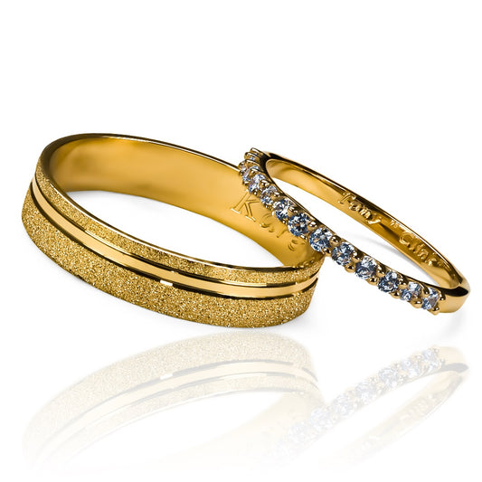 Argollas de matrimonio Toda Una Vida, fabricadas en oro 18k de Joyería Caracas, cuentan con un certificado de calidad que garantiza su durabilidad y brillo por toda una vida.
