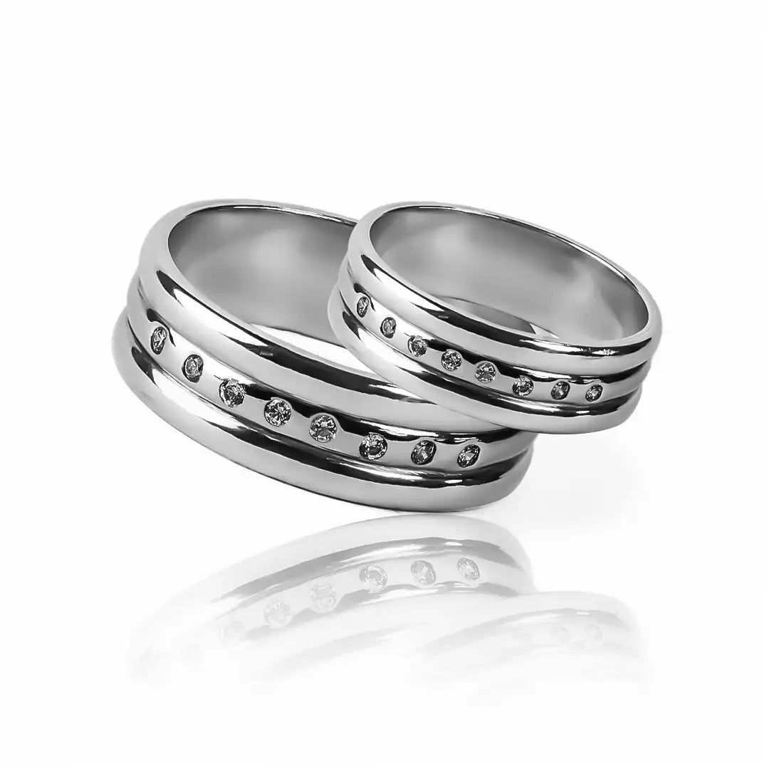 Argolla de matrimonio Dynasty II en oro 18K de Joyería Caracas, certificado por calidad y respaldado por nuestra garantía de por vida.