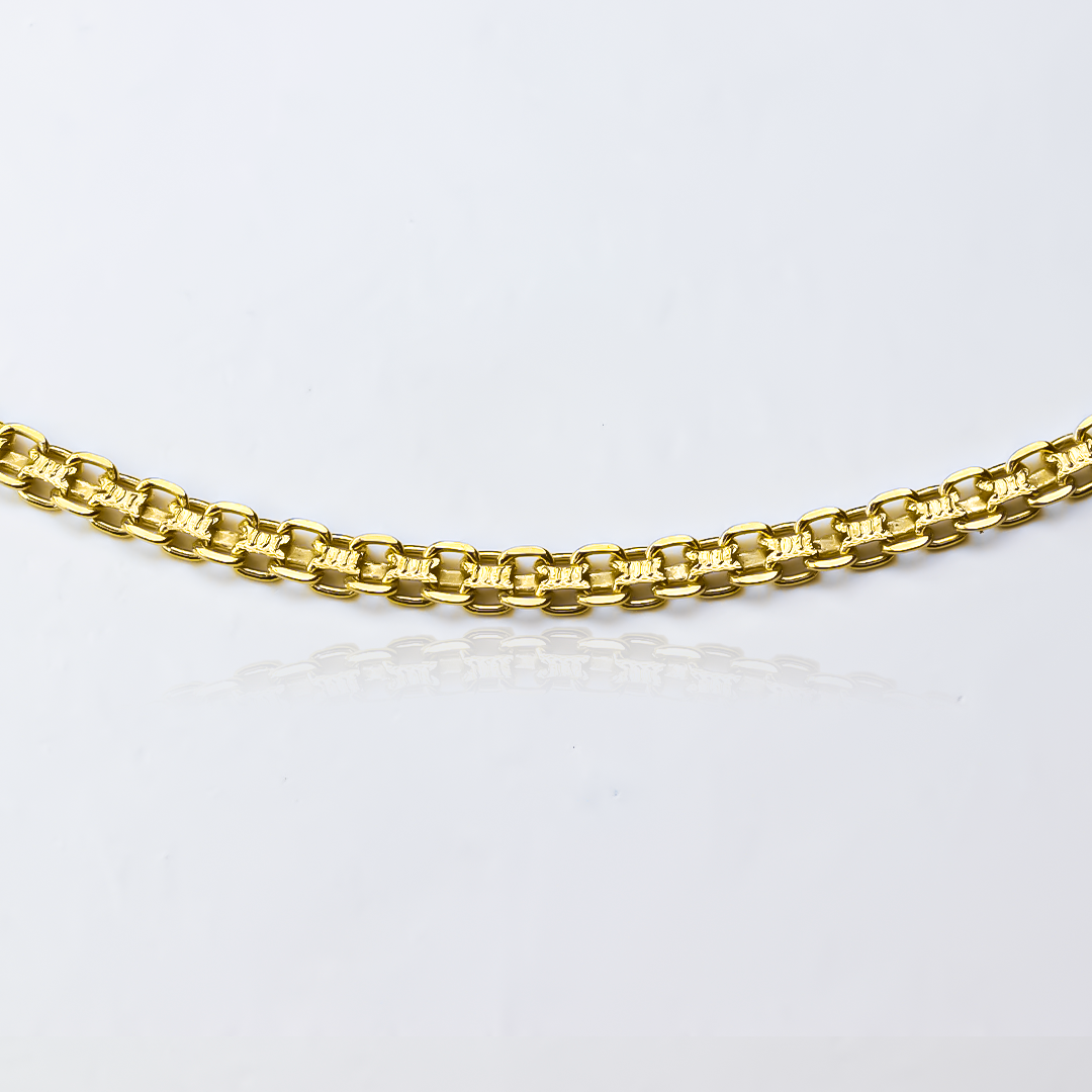Cadena Bismarck de oro 18k de la Joyería Caracas es un elegante y duradero accesorio. Con un diseño clásico y acabado en oro de alta calidad.