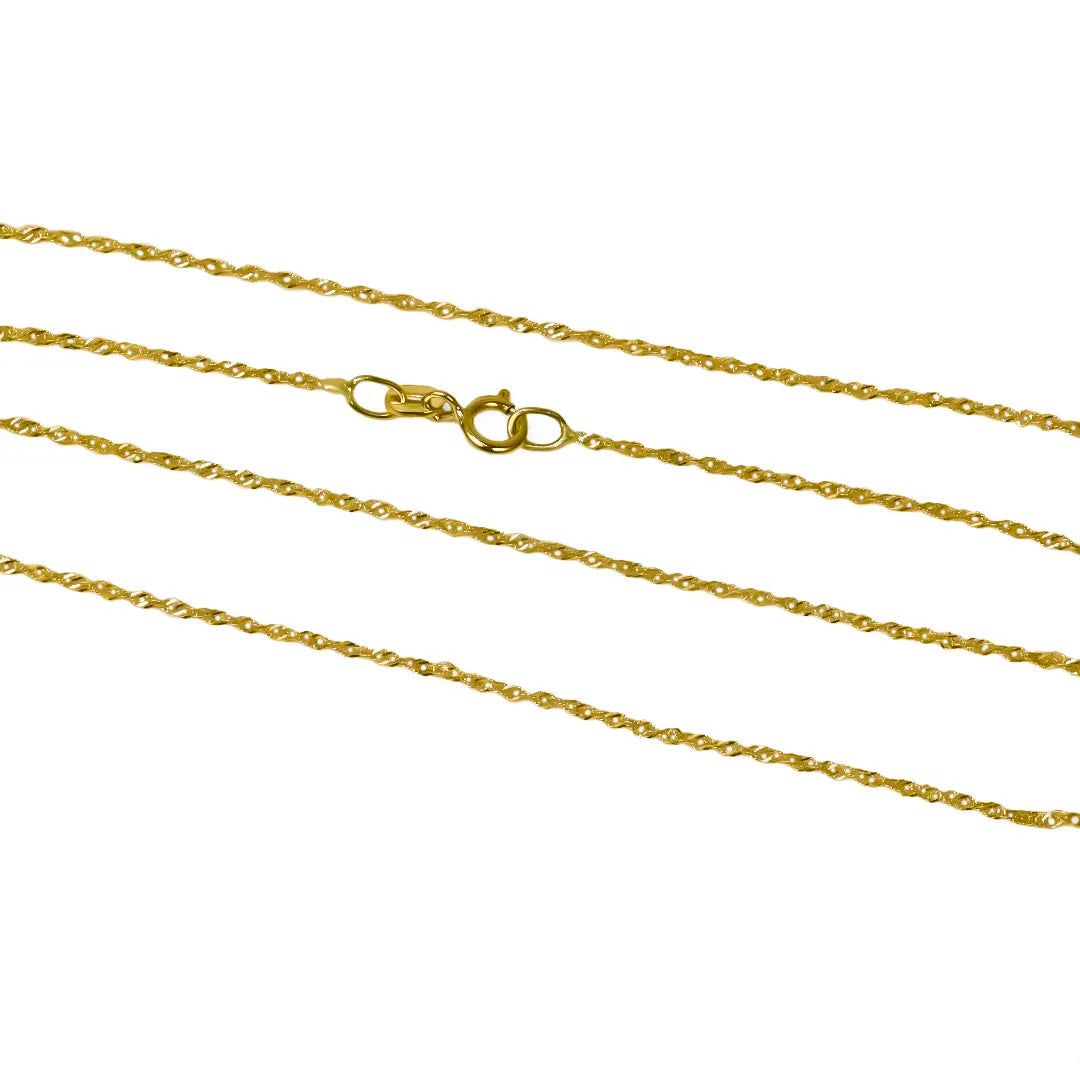 Cadena Singapur SS45, diseñada por Joyería Caracas. Hecha de oro 18k, esta cadena es una pieza de lujo que garantiza calidad de por vida.