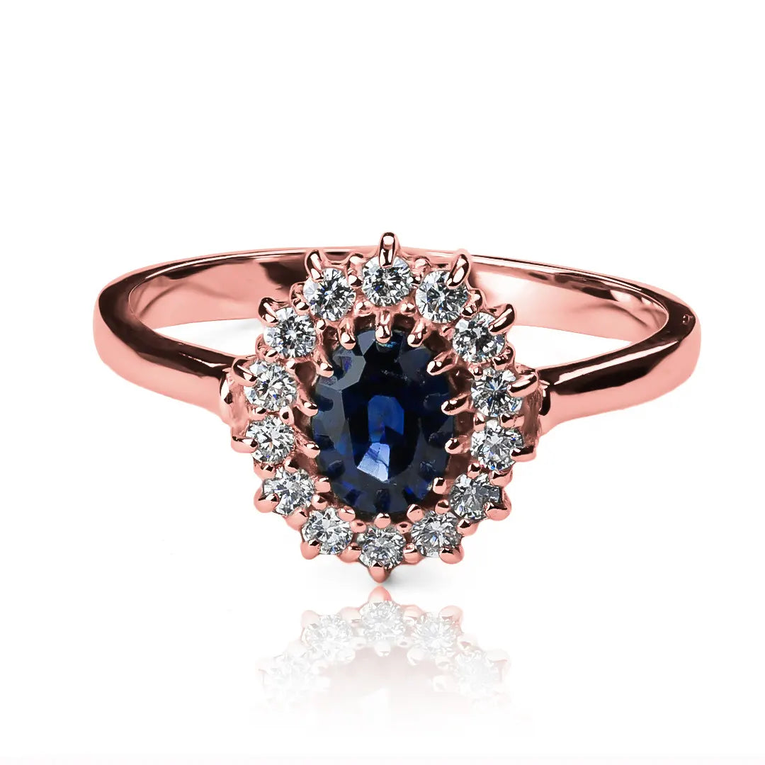 Anillo de compromiso lady zafiro-diamantes para sellar su amor con estilo y elegancia. Fabricado en Joyería Caracas en oro 18k y con certificado de calidad.