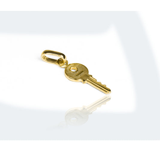 Dije Llave de mi corazón en oro 18K por Joyería Caracas y viene con garantía de por vida. Simboliza la llave de tu corazón.