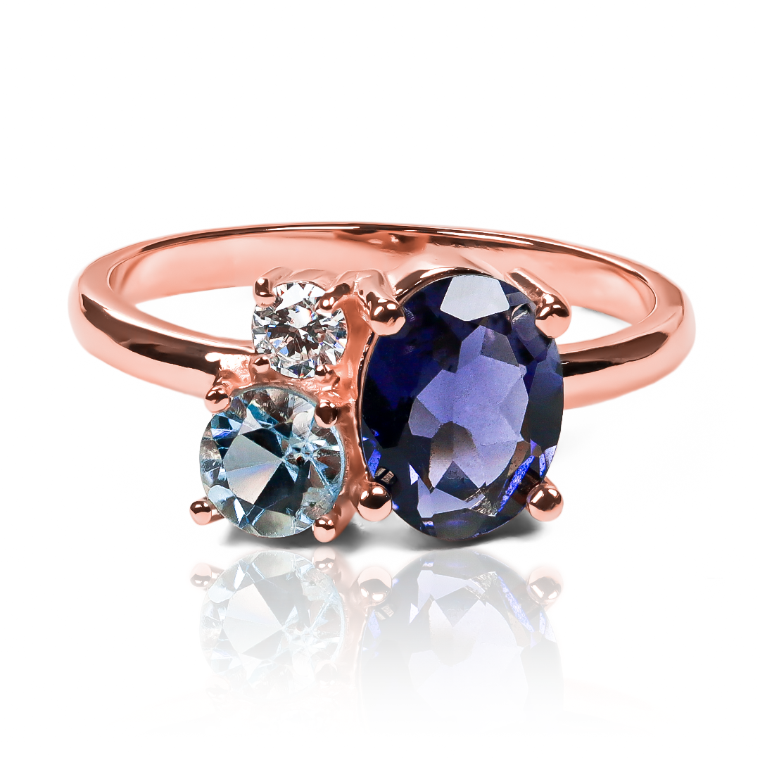 Anillo Purple sky plus topaz, hecho de oro 18k con certificado de calidad y garantía de por vida, esta Joyería Caracas es una elección sofisticada y exclusiva para un momento tan especial.