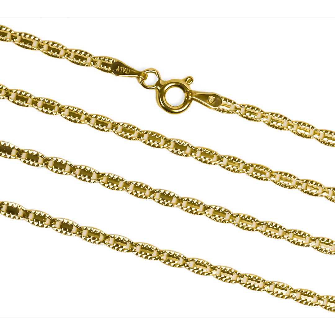 Cadena Escalera espejo diamantada M 40 es el complemento perfecto para añadir elegancia y brillo a tu atuendo. Hecha en oro de 18k por la reconocida Joyería Caracas, cuenta con garantía de por vida. 