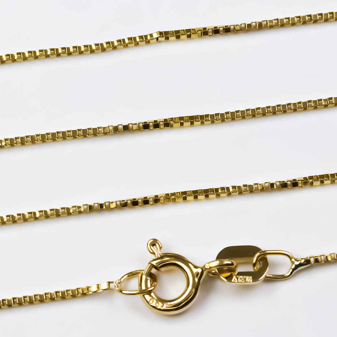 Joyería Caracas de lujo con nuestra cadena estilo Venecia 50 SM. Hecha a mano con oro 18k y garantizada de por vida.