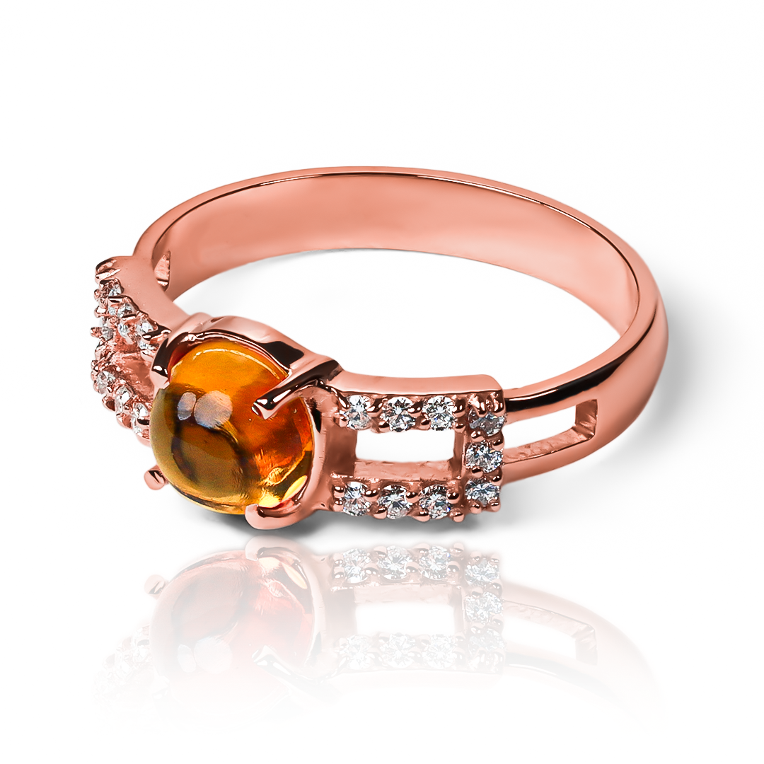 Anillo Citrine Deluxe, hecho de oro 18k con certificado de calidad y garantía de por vida, esta Joyería Caracas es una elección sofisticada y exclusiva para un momento tan especial.