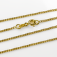 Cadena mini cubana 50 de Joyería Caracas. Hecha con oro 18k de la más alta calidad, esta cadena es una obra de arte que perdurará toda la vida. Con nuestra garantía de por vida.