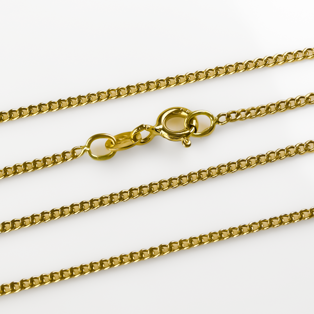 Cadena mini cubana 50 de Joyería Caracas. Hecha con oro 18k de la más alta calidad, esta cadena es una obra de arte que perdurará toda la vida. Con nuestra garantía de por vida.