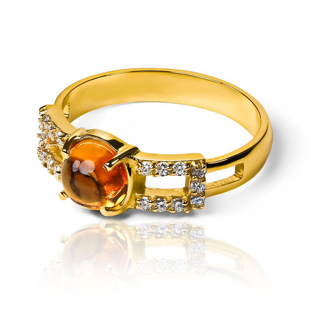 Anillo Citrine Deluxe, hecho de oro 18k con certificado de calidad y garantía de por vida, esta Joyería Caracas es una elección sofisticada y exclusiva para un momento tan especial.