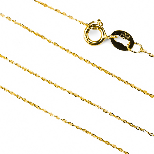 Cadena elegante y exclusiva es un símbolo de estilo y lujo. Hecha con oro 18k y diseñada por Joyería Caracas, cuenta con una garantía para toda la vida.