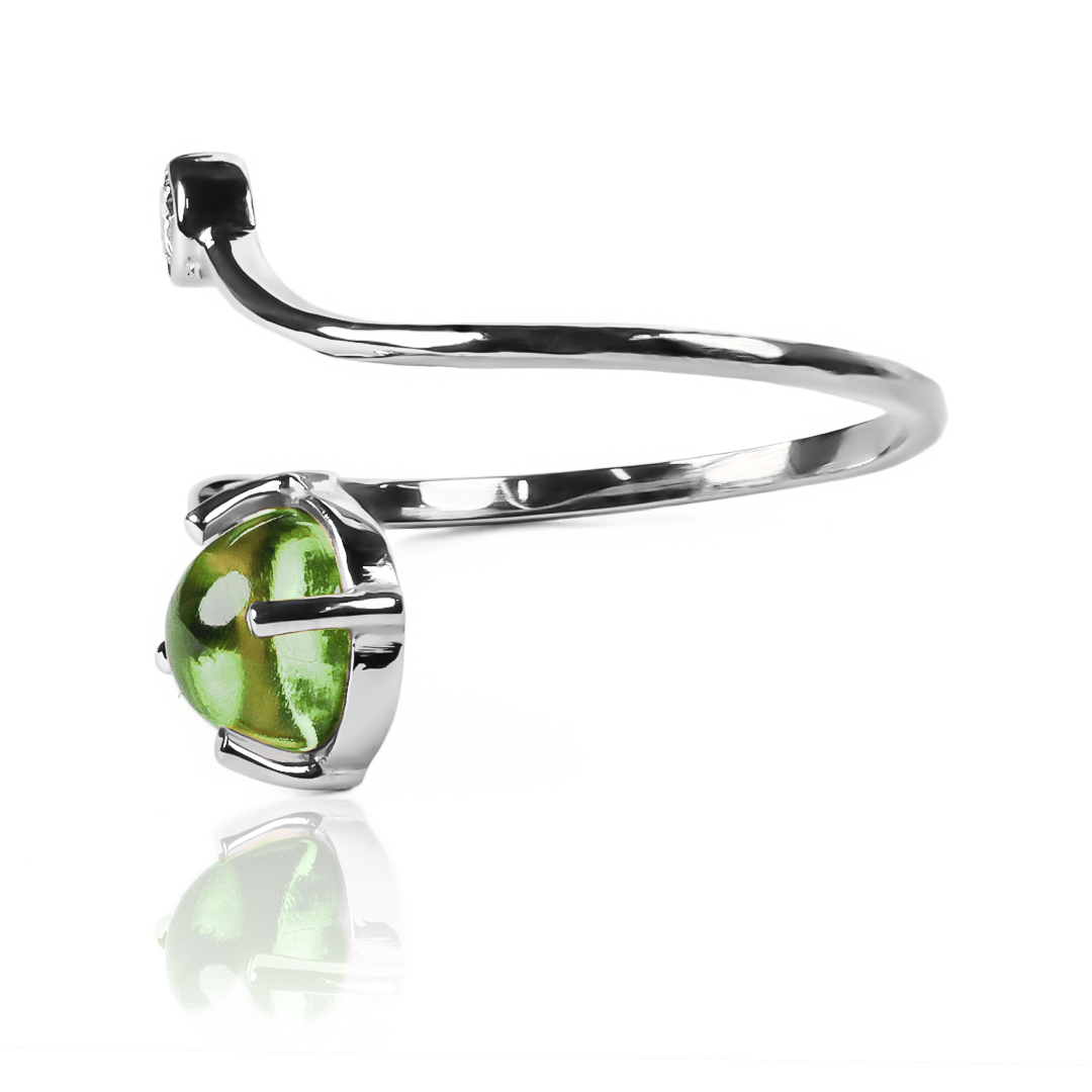 Anillo Tears of the amazon, hecho de oro 18k con certificado de calidad y garantía de por vida, esta Joyería Caracas es una elección sofisticada y exclusiva.
