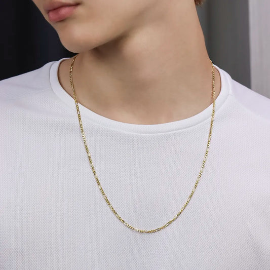 Cuello de hombre con cadena en tejido cubano 3x1 de 60cm en oro amarillo de 18 quilates, hecho en Joyería Caracas. 