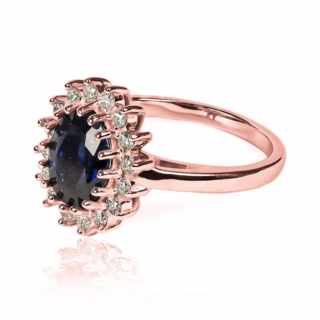 Anillo de compromiso Lady Tradicional. Fabricado en Joyería Caracas, elaborado en oro de 18 quilates, certificado con el más alto estándar de calidad.