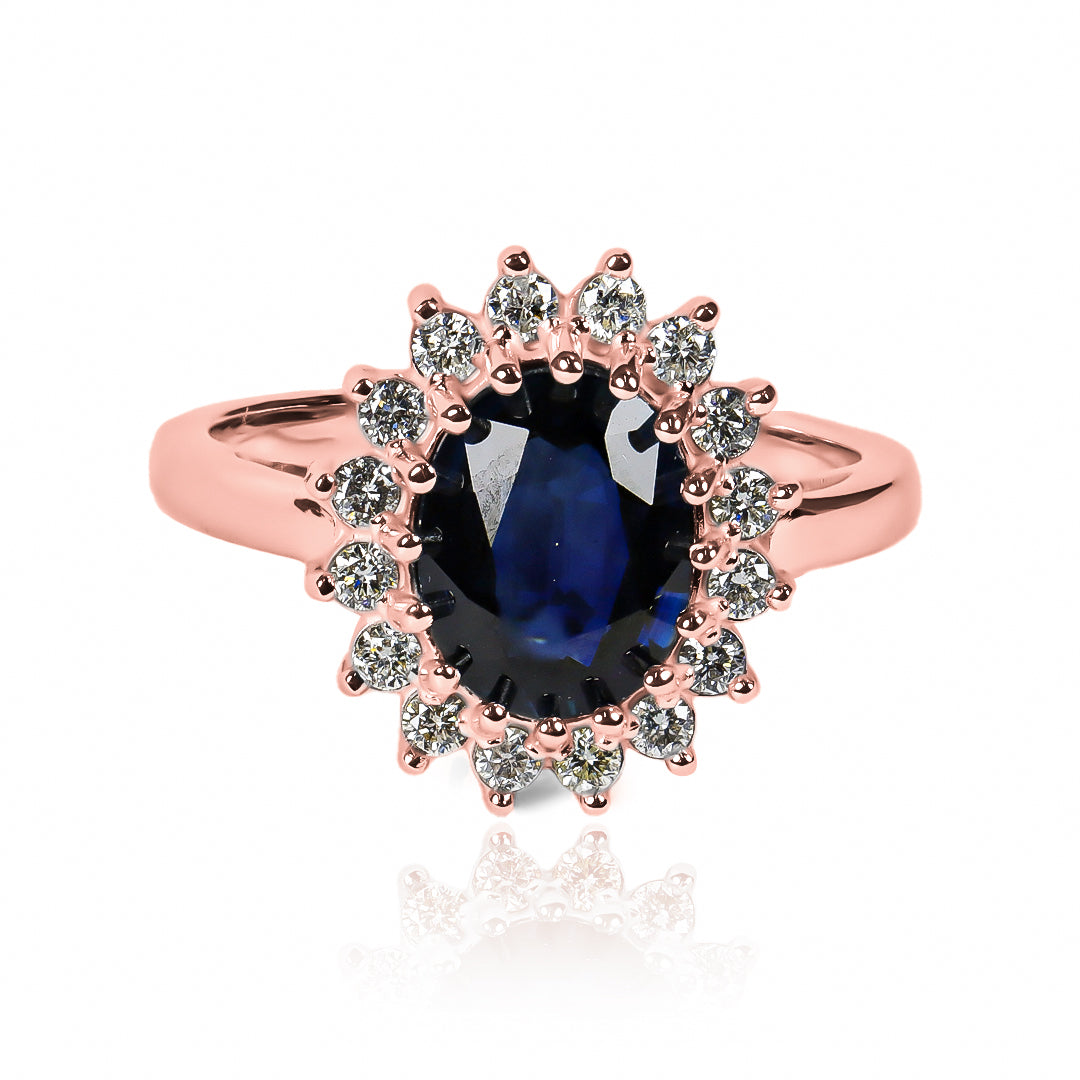 Anillo de compromiso Lady Tradicional. Fabricado en Joyería Caracas, elaborado en oro de 18 quilates, certificado con el más alto estándar de calidad.