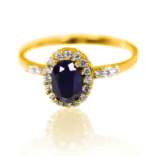 Anillo de compromiso Lady Classic S. Hecho a mano en Joyería Caracas en oro de 18k viene con certificado de calidad y garantía de por vida.