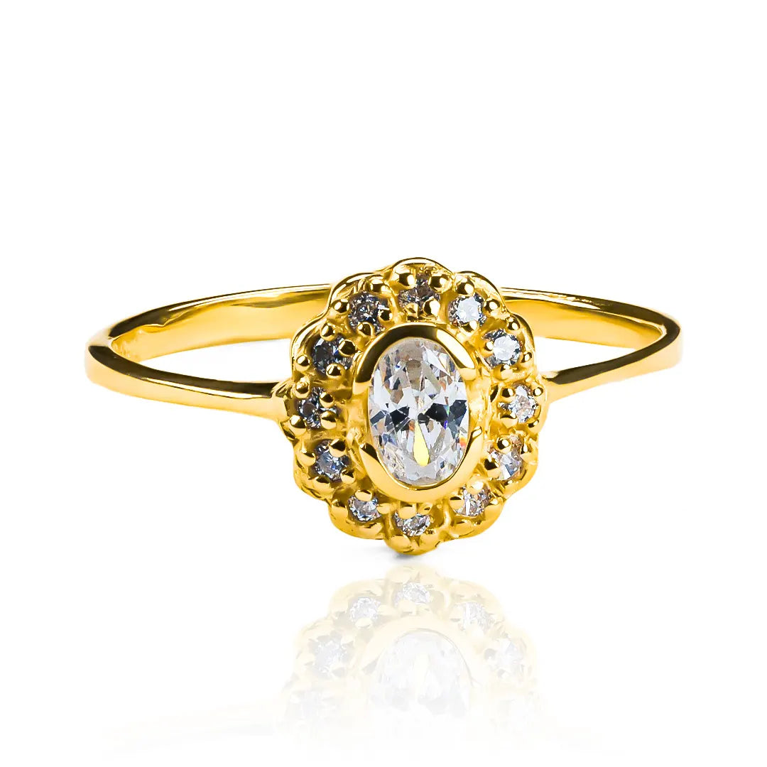 Anillo de compromiso Lady Tradicional Queen JC de Joyería Caracas, hecho en oro de 18k y con un certificado de garantía de por vida.
