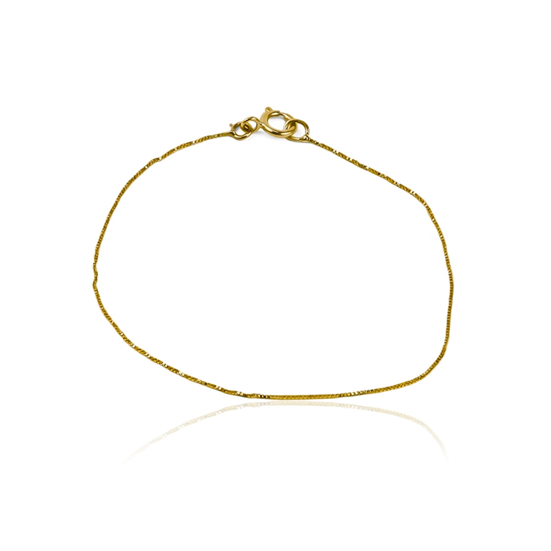 Pulsera Classic Venecia II de la Joyería Caracas. Confeccionada en oro de 18k, su diseño clásico y sofisticado te hará destacar en cualquier ocasión.