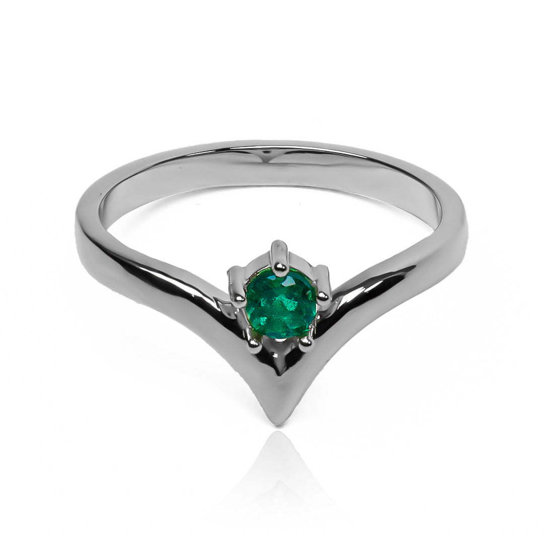 Anillo pointed. Hecho con oro 18k, este impresionante anillo de Joyería Caracas te asegura una garantía de por vida.