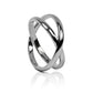 Anillo double ring de Joyería Caracas es un elegante símbolo de lujo y exclusividad. Hecho con oro 18k de la más alta calidad y con garantía para toda la vida.