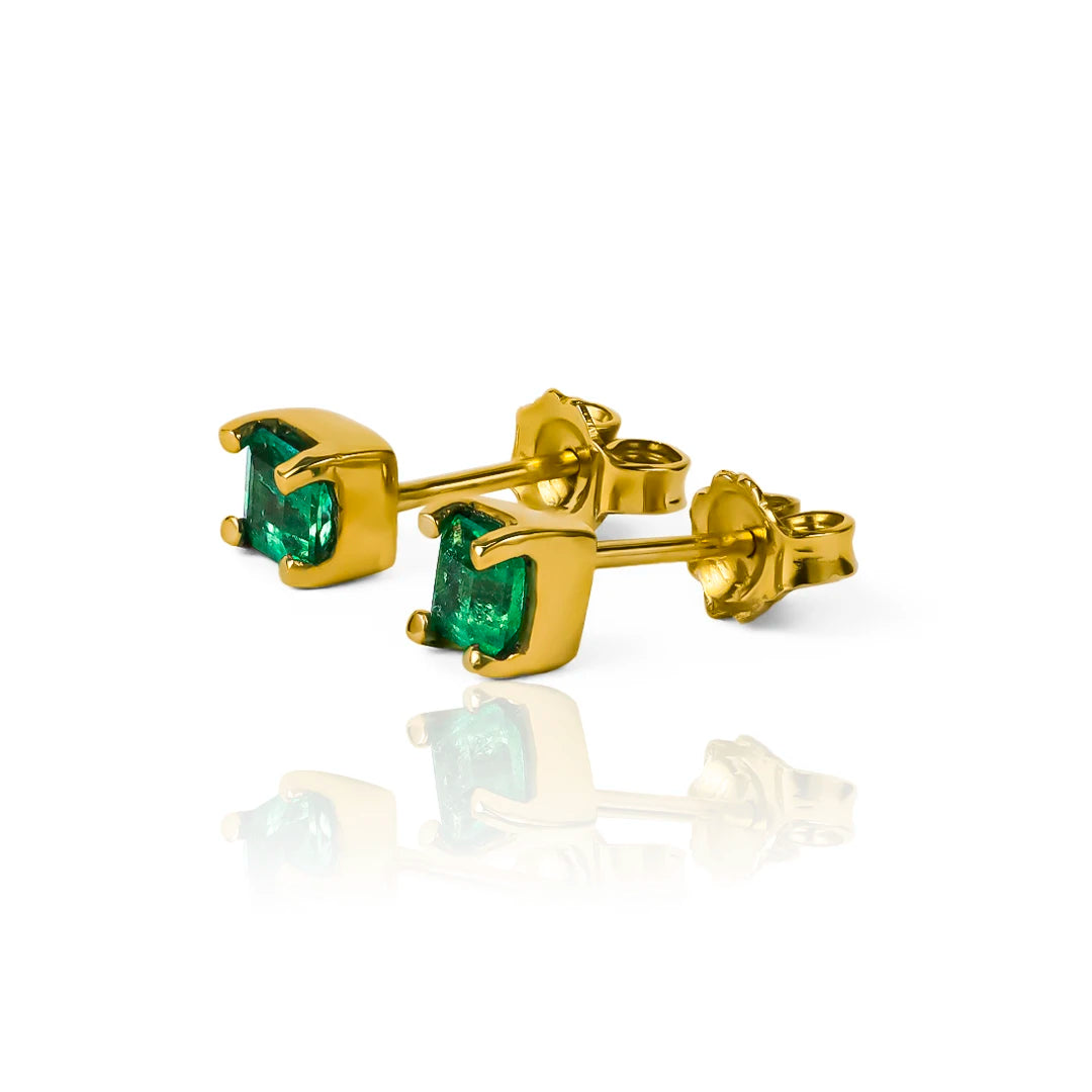 Topitos Box Emerald, fabricados en oro 18 quilates por Joyería Caracas, cuenta con una garantía para toda la vida, asegurando la calidad y durabilidad.