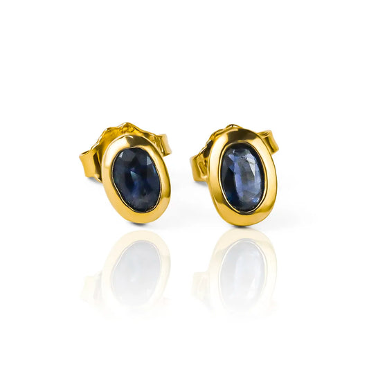Topitos Zafiros Oval (pieza única), en Oro 18K por Joyería Caracas. Con certificado de calidad y garantía para toda la vida.